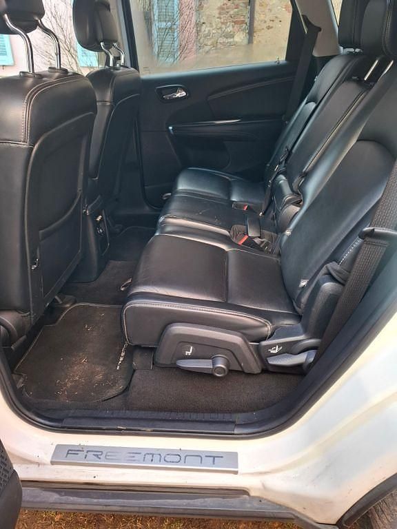 Gebraucht Fiat Freemont 170 PS (125 kW) 2013 Weiß SUV