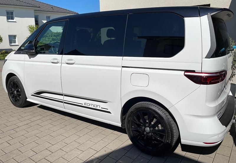 Gebraucht VW Multivan Edition 218 PS (160 kW) 2023 Weiß Van