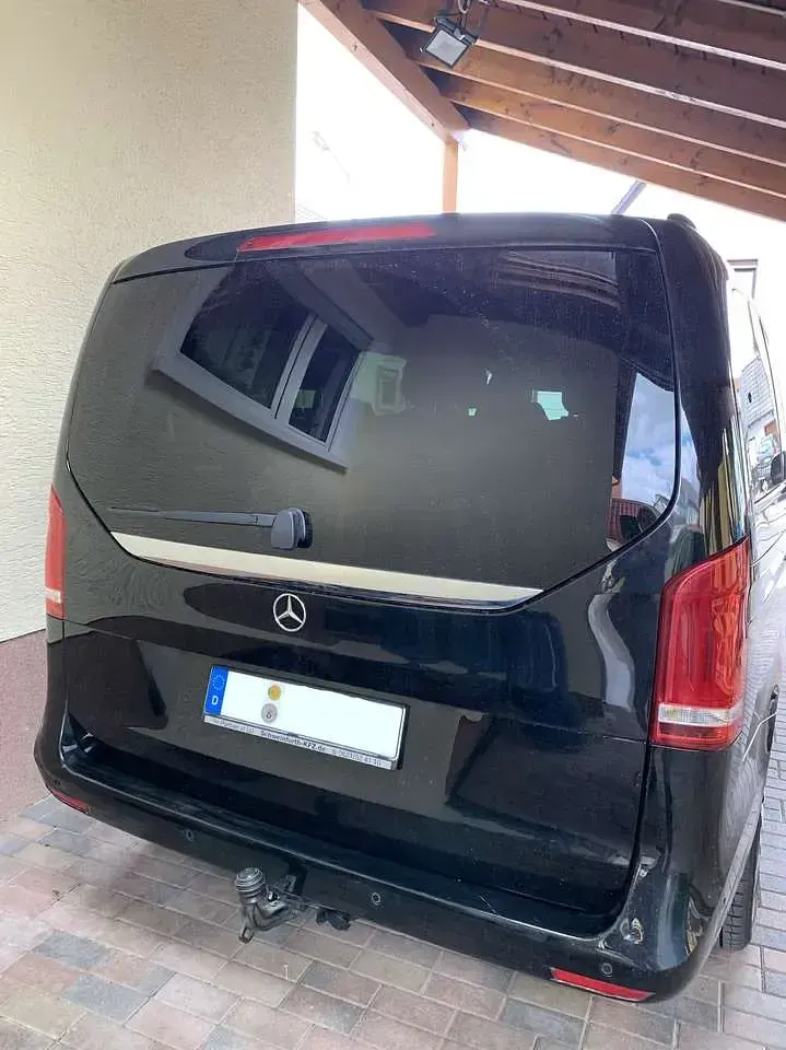 Gebraucht Mercedes V250 Avantgarde Edition 204 PS (150 kW) 2018 Schwarz Van / Kleinbus