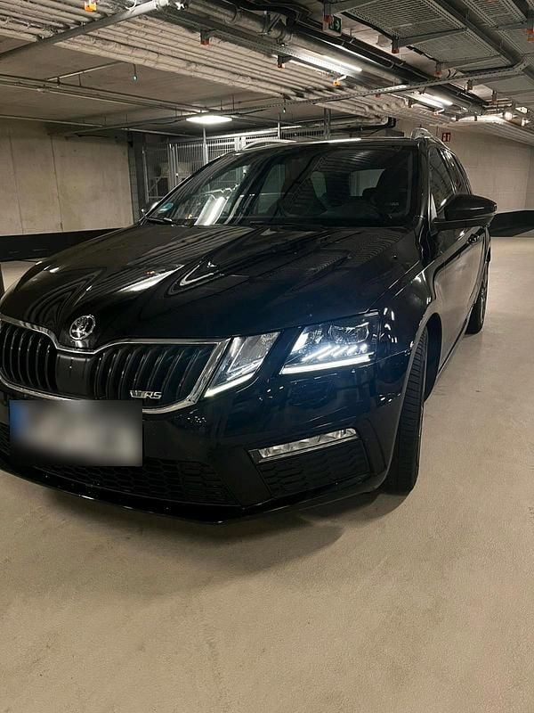 Gebraucht Skoda Octavia vRS 184 PS (135 kW) 2018 Schwarz Kombi