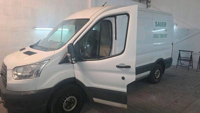Usado Ford Transit 155 HP (114 kW) 2015 Branco Monovolume