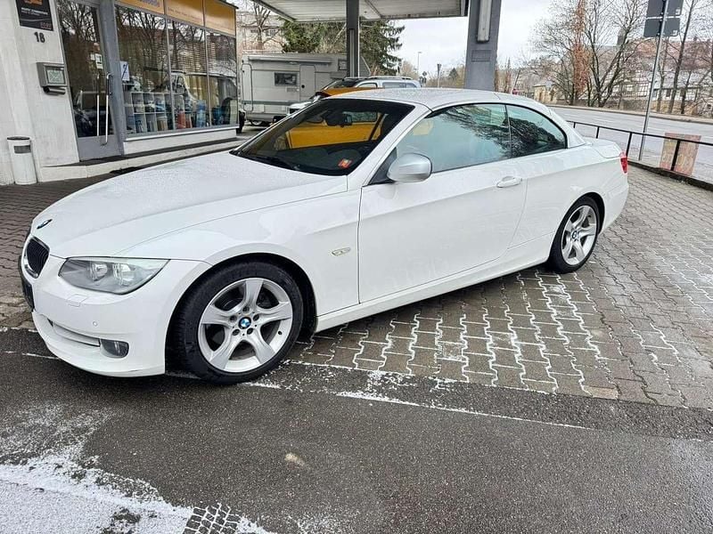 Gebraucht BMW 320 Cabriolet 184 PS (135 kW) 2013 Alpinweiss iii Cabrio