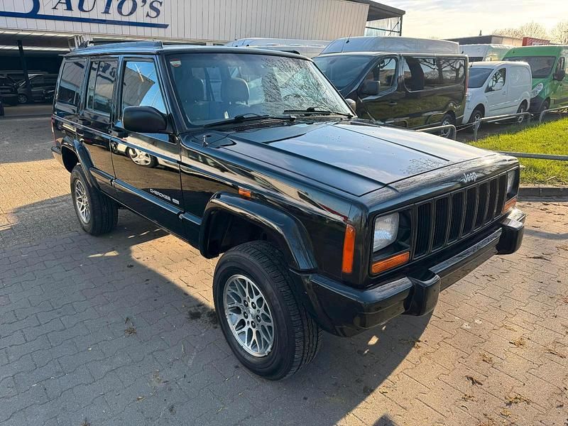 Gebraucht Jeep Cherokee Limited 178 PS (130 kW) 1998 Schwarz SUV