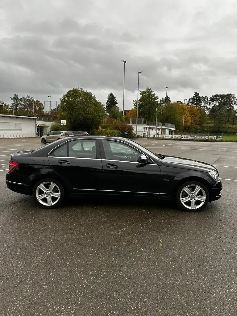 Gebraucht Mercedes C200 Avantgarde 184 PS (135 kW) 2007 Schwarz Limousine