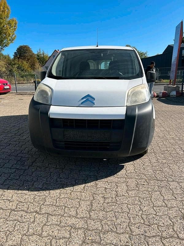 Weiß Gebraucht 2009 Citroën Nemo Van / Kleinbus | 1.600 € (Fairer Preis) - Bild 1/4