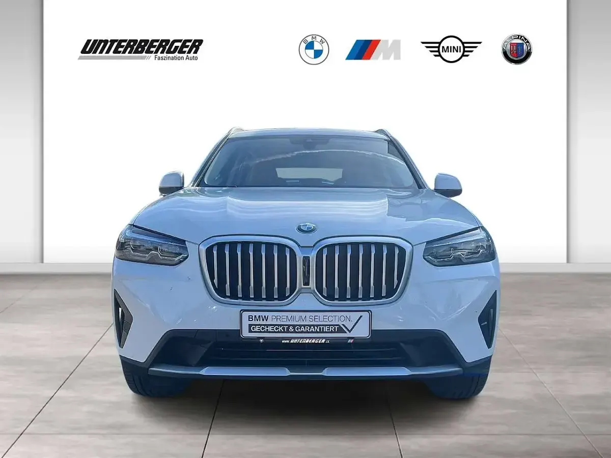 Gebraucht BMW X3 Sport Line 190 PS (139 kW) 2024 Weiß SUV