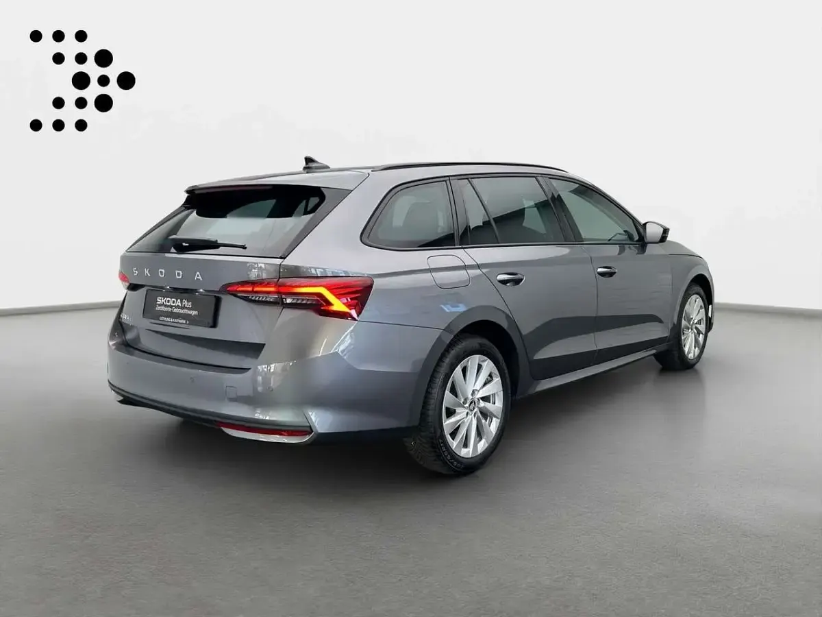 Gebraucht Skoda Octavia Selection 150 PS (110 kW) 2025 Graphitegrau metallic Kombi