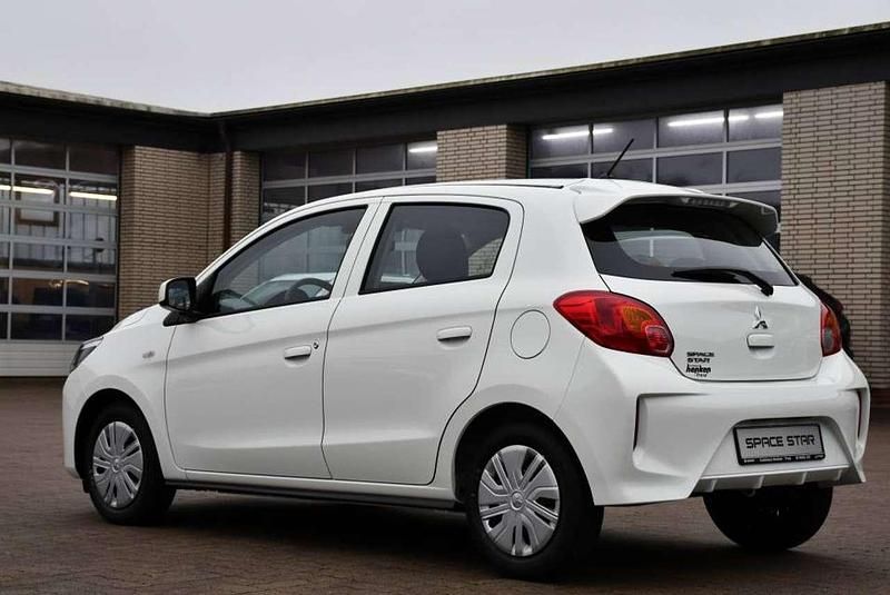 Gebraucht Mitsubishi Space Star Select 71 PS (52 kW) 2024 Weiß Limousine