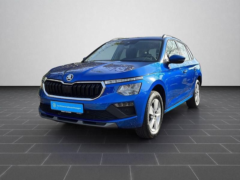 Raceblau metallic (metallic) Gebraucht 2025 Skoda Kamiq SUV | 23.900 € (Fairer Preis) - Bild 1/4