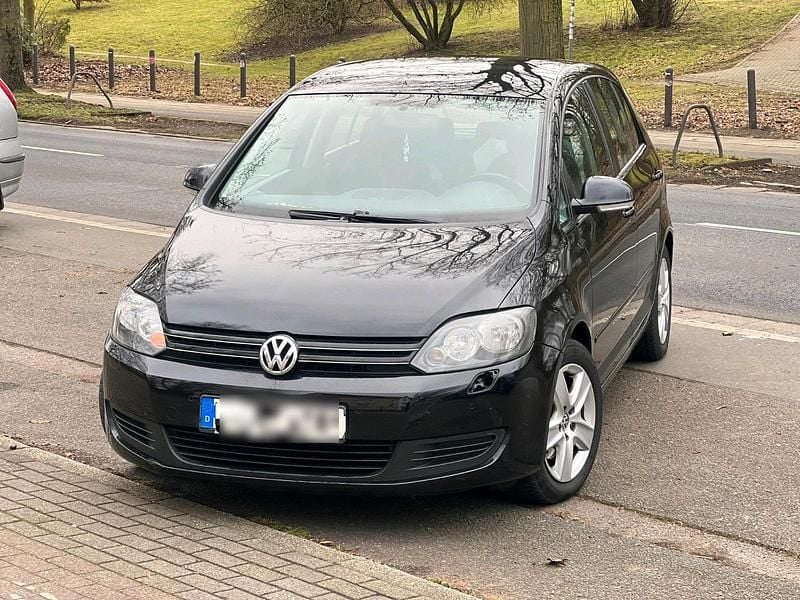 Gebraucht VW Golf VI 105 PS (77 kW) 2010 Schwarz Kleinwagen