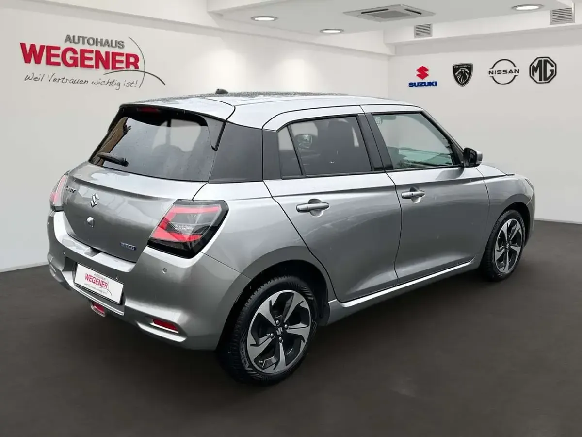 Gebraucht Suzuki Swift Comfort+ 83 PS (61 kW) 2025 Grau Kleinwagen