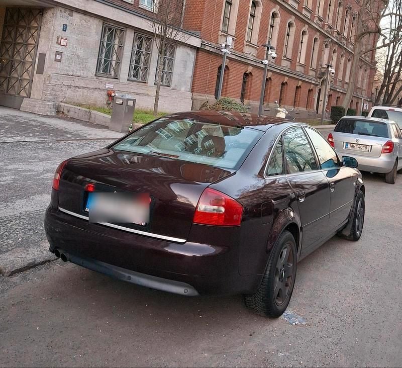 Gebraucht Audi A6 150 PS (110 kW) 2001 Rot Limousine