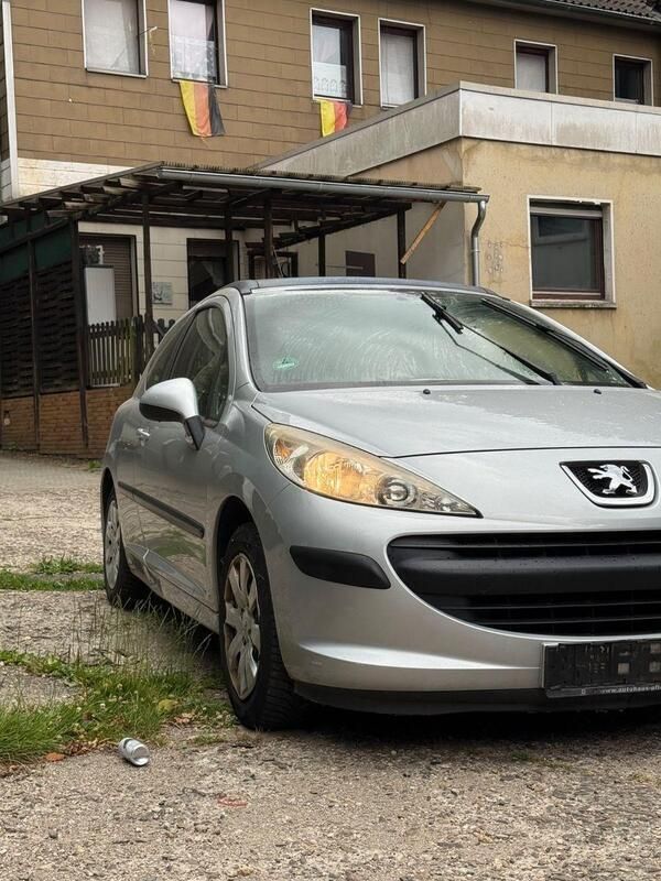 Silber Gebraucht 2007 Peugeot 207 Sport Limousine | 1.800 € - Bild 1/4
