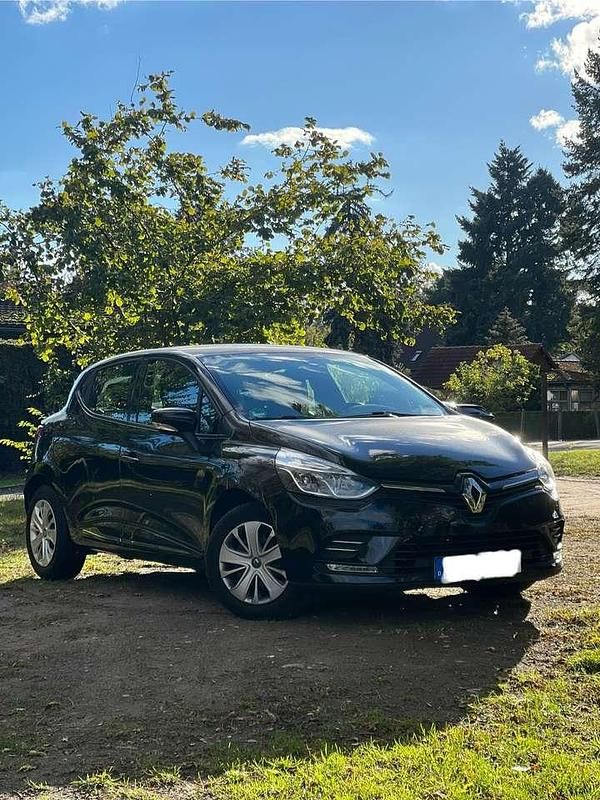 Schwarz Gebraucht 2018 Renault Clio IV LIMITED Kleinwagen | 8.000 € (Guter Preis) - Bild 1/4