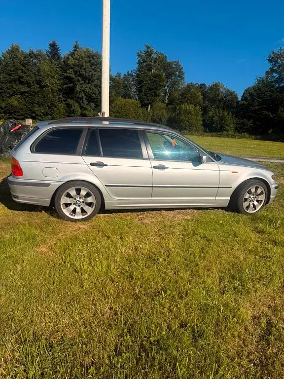 Gebraucht BMW 316 116 PS (85 kW) 2005 Silber Kombi
