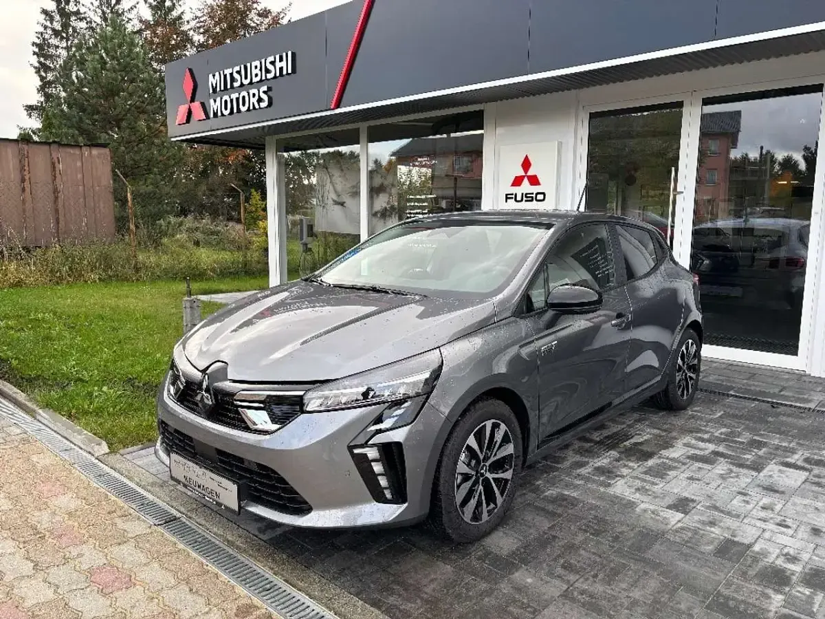 Neu Mitsubishi Colt Plus 143 PS (105 kW) 2025 Achatgrau Kleinwagen