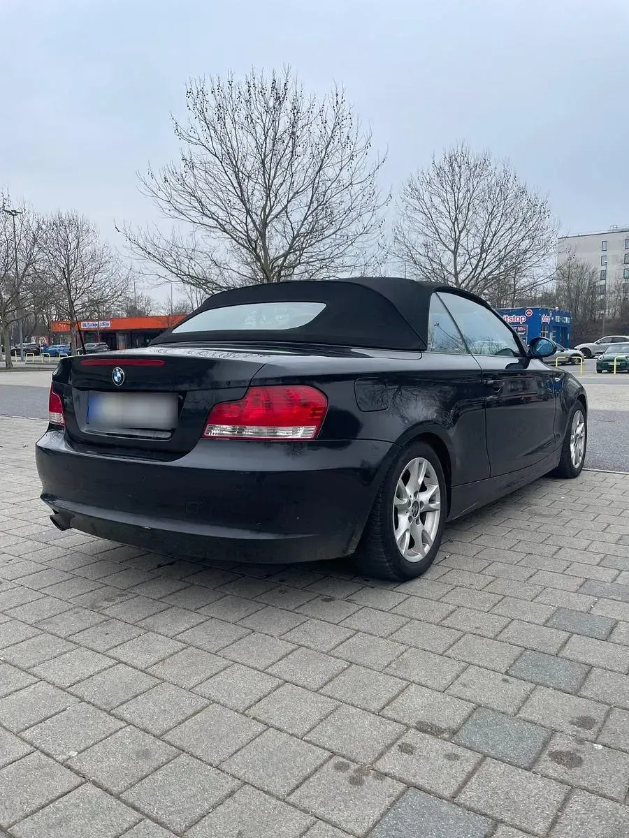 Gebraucht BMW 120 Cabriolet 170 PS (125 kW) 2008 Schwarz Cabrio