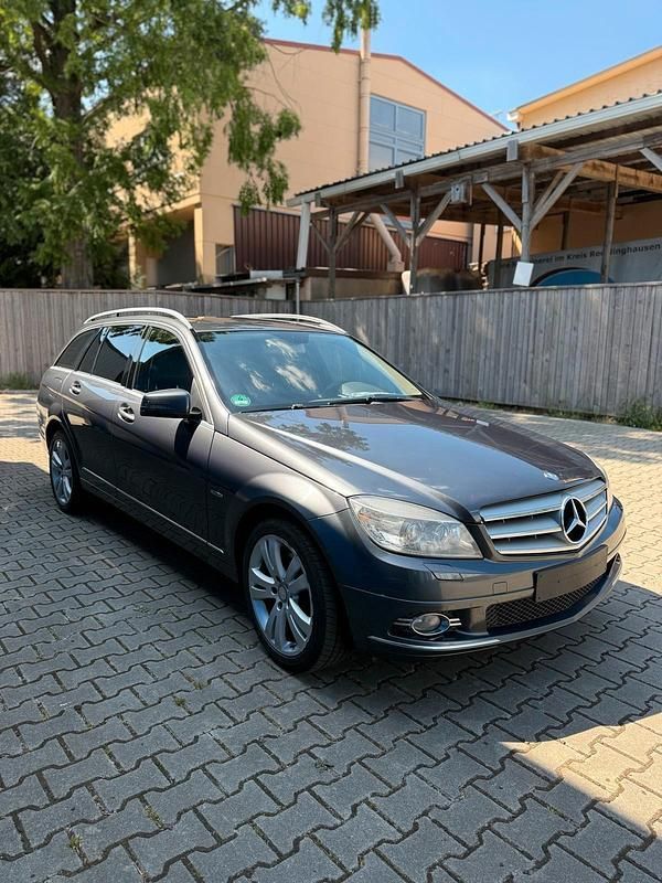 Grau Gebraucht 2008 Mercedes C220 Avantgarde Kombi | 3.800 € (Guter Preis) - Bild 1/4