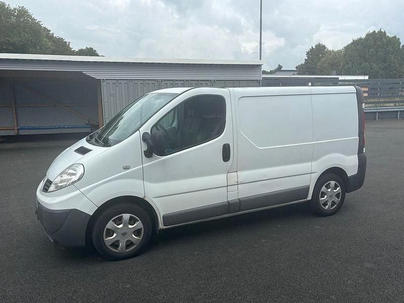 Weiß Gebraucht 2014 Renault Trafic Van | 4.999 € (Superpreis) - Bild 1/4