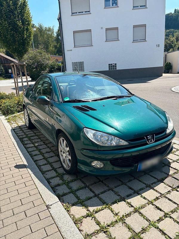 Grün Gebraucht 2003 Peugeot 206 CC Cabrio | 1.299 € (Guter Preis) - Bild 1/4
