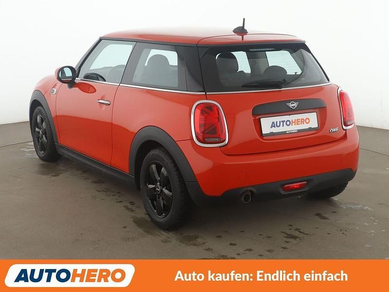 Usado Mini ONE 102 HP (75 kW) 2020 Laranja Citadino