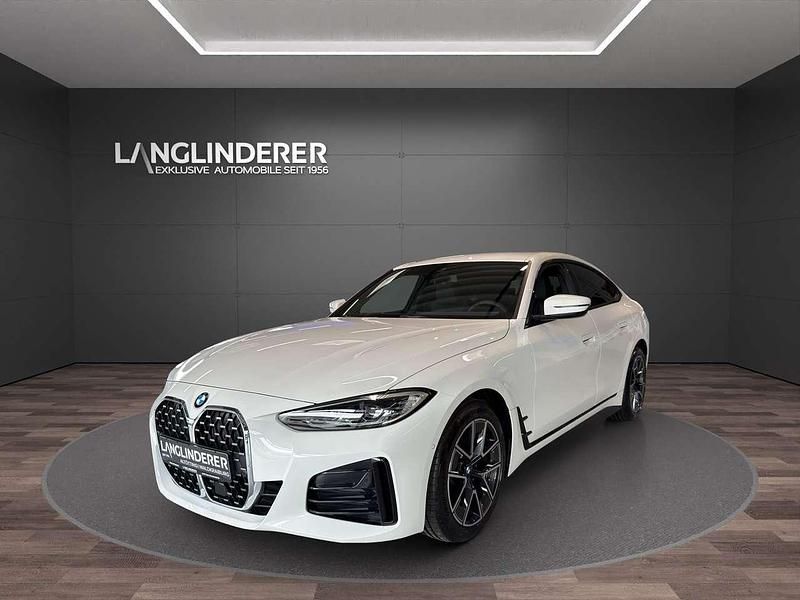 Alpinweiss iii Gebraucht 2024 BMW 420 Gran Coupé M Sport Coupé | 40.900 € (Superpreis) - Bild 1/3