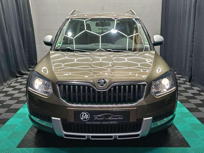 Gebraucht Skoda Yeti Adventure 140 PS (102 kW) 2014 Braun SUV