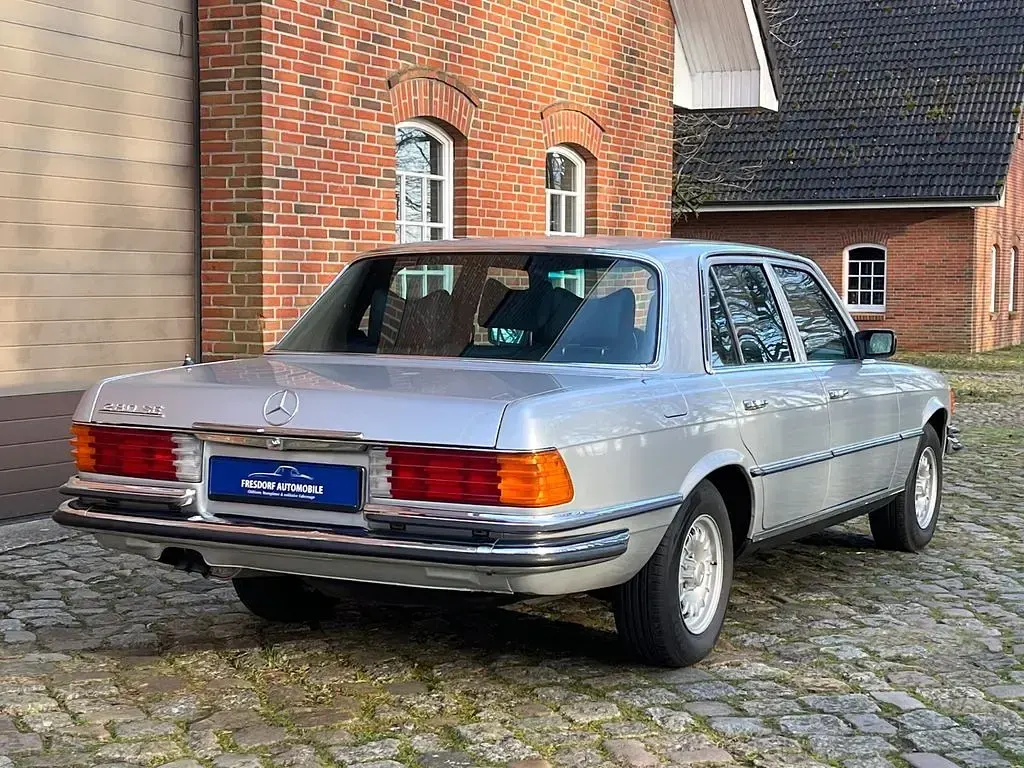 Gebraucht Mercedes 280 SE 185 PS (136 kW) 1977 Astralsilber Limousine