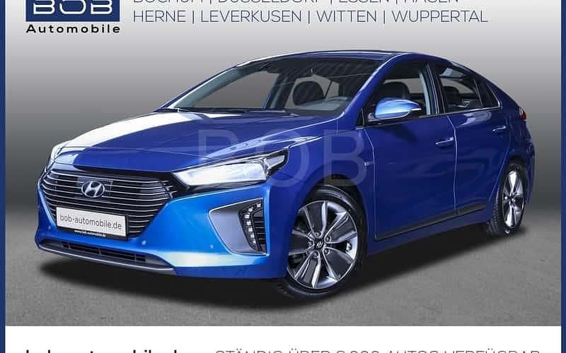 Blau Gebraucht 2017 Hyundai Ioniq Premium Kleinwagen | 16.870 € (Fairer Preis) - Bild 1/4