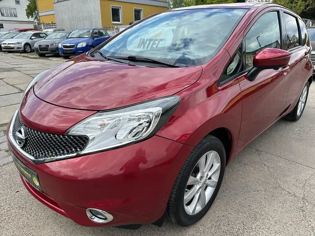 Gebraucht Nissan Note Tekna 80 PS (58 kW) 2016 Rot Kleinwagen