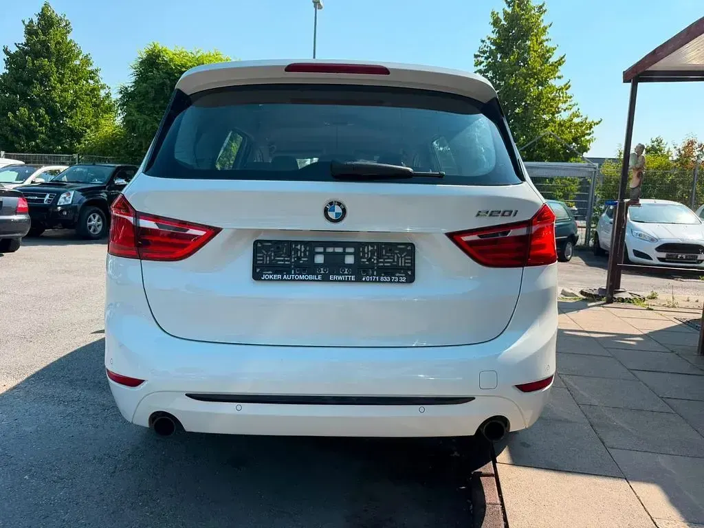 Gebraucht BMW 220 Gran Tourer Sport Line 192 PS (141 kW) 2016 Weiß Van / Kleinbus