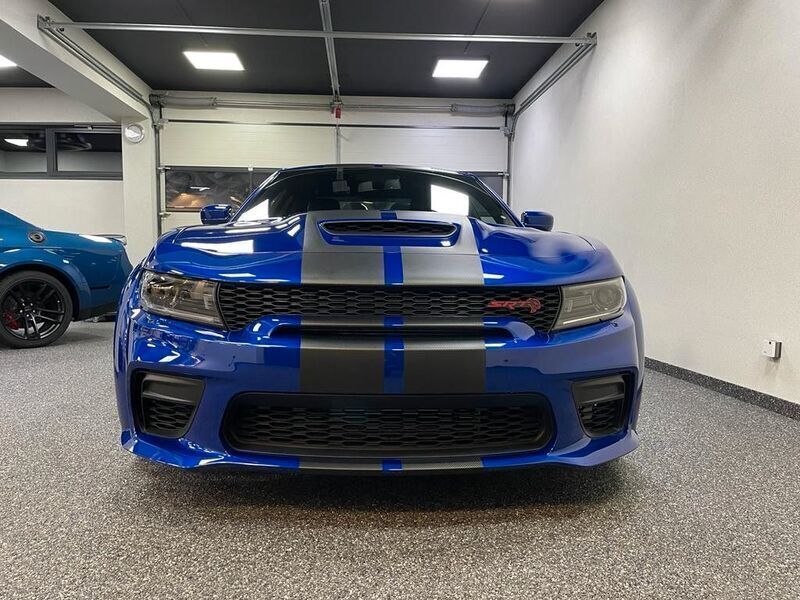 Neu Dodge Charger 817 PS (600 kW) 2025 Blau Limousine