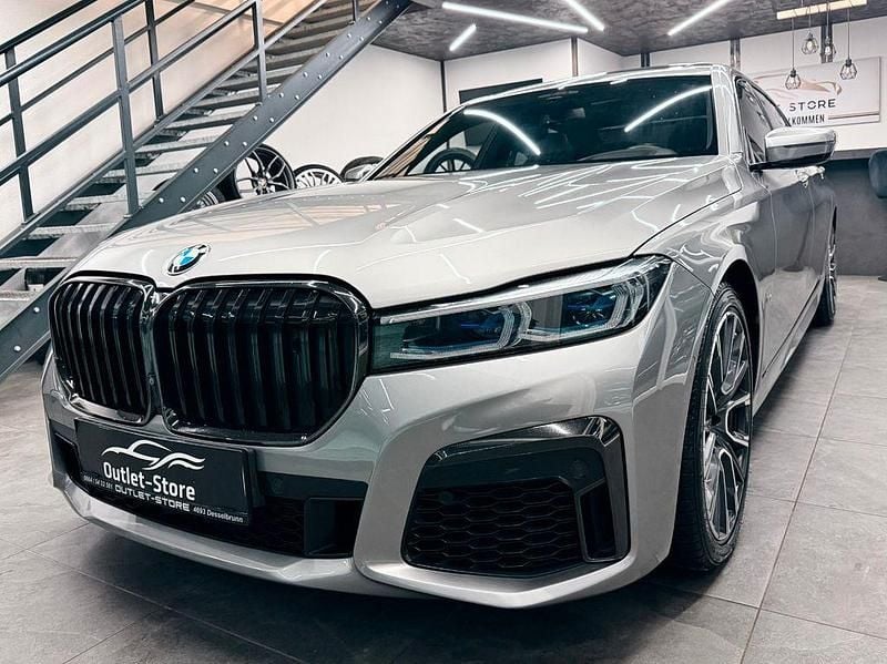 Gebraucht BMW M760 Performance 585 PS (430 kW) 2020 Grau Limousine