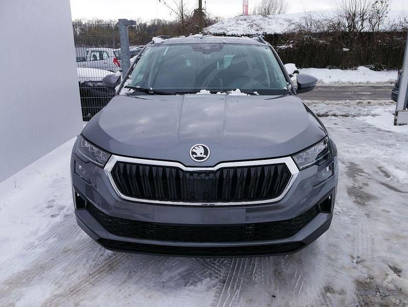 Neu Skoda Karoq Selection 150 PS (110 kW) 2025 Graphitgrau metallic SUV
