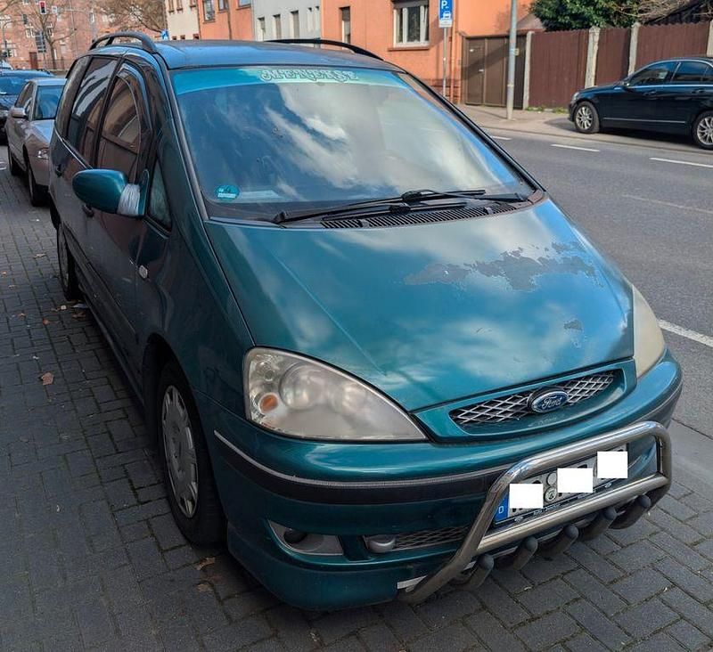 Gebraucht Ford Galaxy 116 PS (85 kW) 2001 Grün Van / Kleinbus