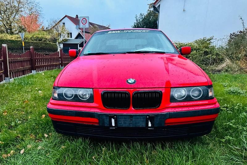 Rot Gebraucht 1997 BMW 316 Compact M Sport Kleinwagen | 1.500 € (Guter Preis) - Bild 1/4