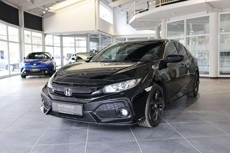 Gebraucht Honda Civic Elegance 163 PS (119 kW) 2017 Crystal black Limousine