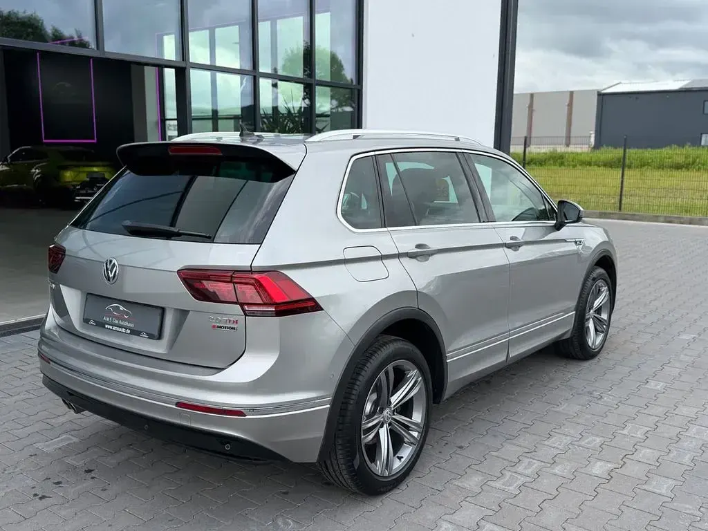 Gebraucht VW Tiguan R-line 190 PS (139 kW) 2016 Silber SUV