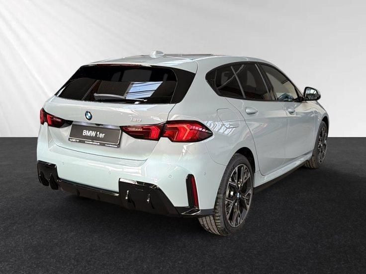 Neu BMW 120 M Sport 170 PS (125 kW) 2026 Skyscraper grau metallic Kleinwagen