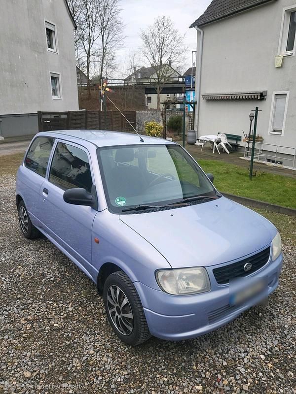 Gebraucht Daihatsu Cuore 56 PS (41 kW) 2003 Violet Kleinwagen