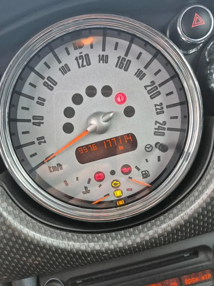 Usata Mini Cooper 116 CV (85 kW) 2006 Grigio Utilitaria