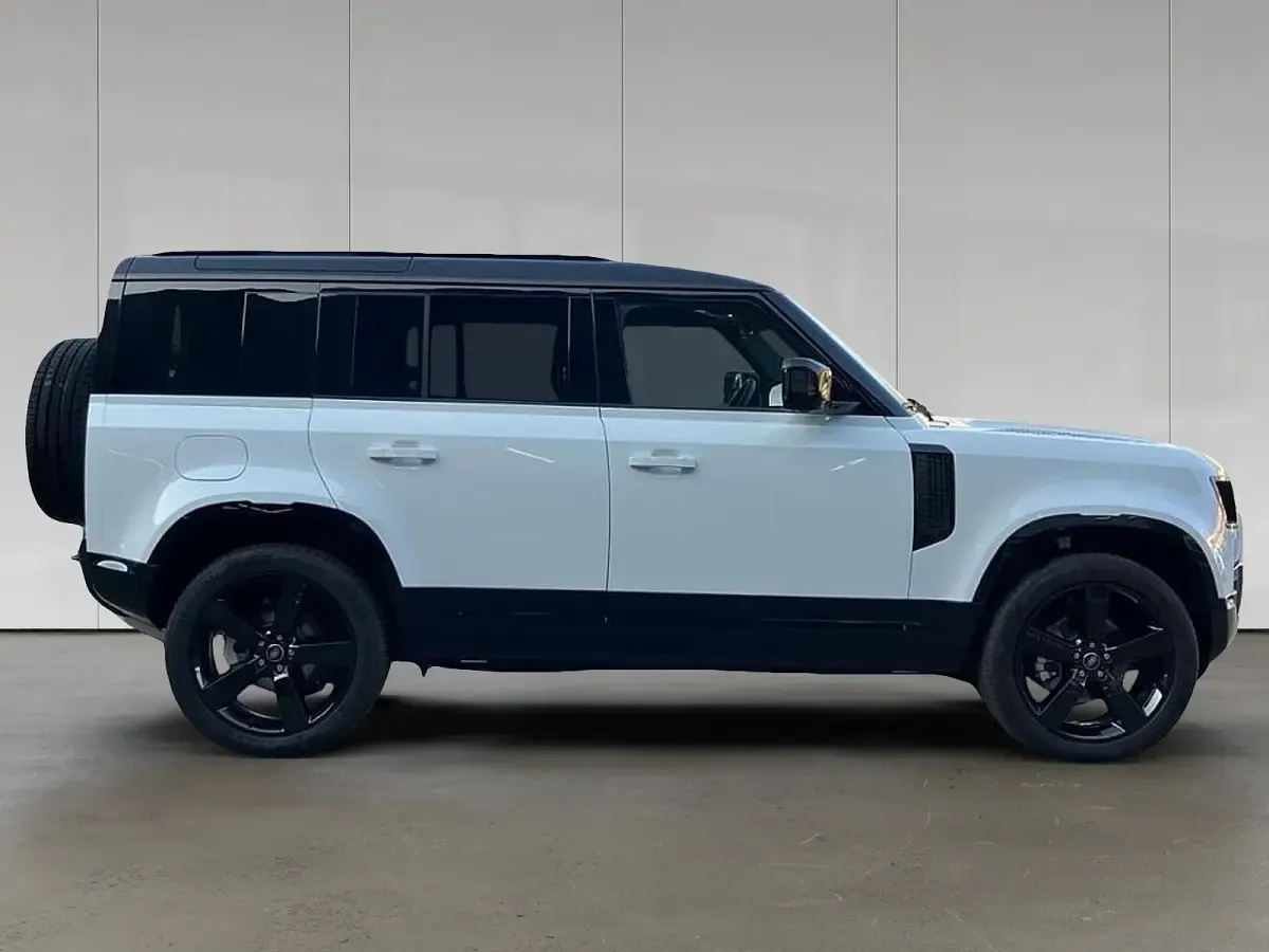 Neu Land Rover Defender SE Dynamic 252 PS (185 kW) 2025 Fuji white SUV