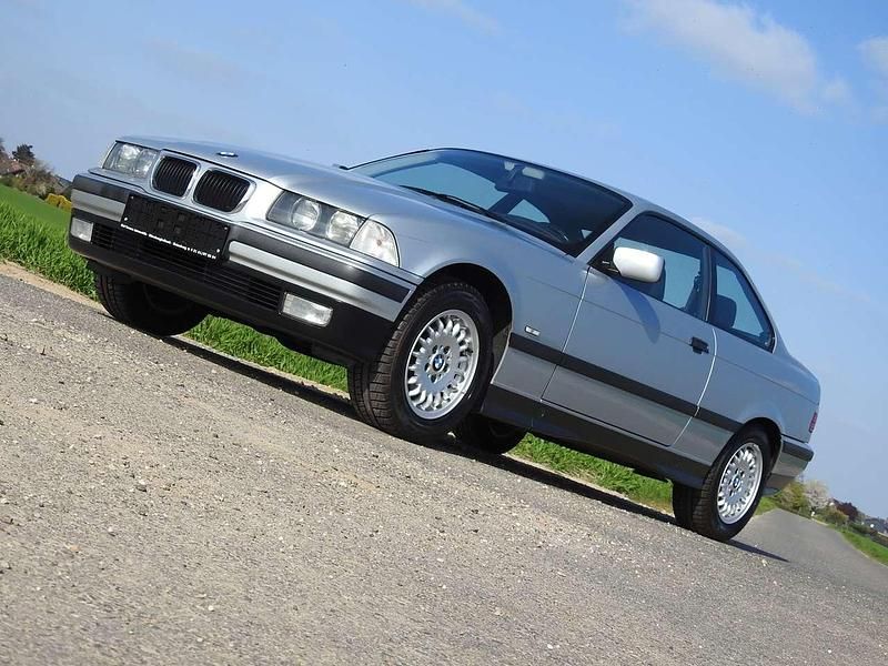 Nr. 309 Gebraucht 1998 BMW 316 Comfort Edition Coupé | 14.999 € - Bild 1/4