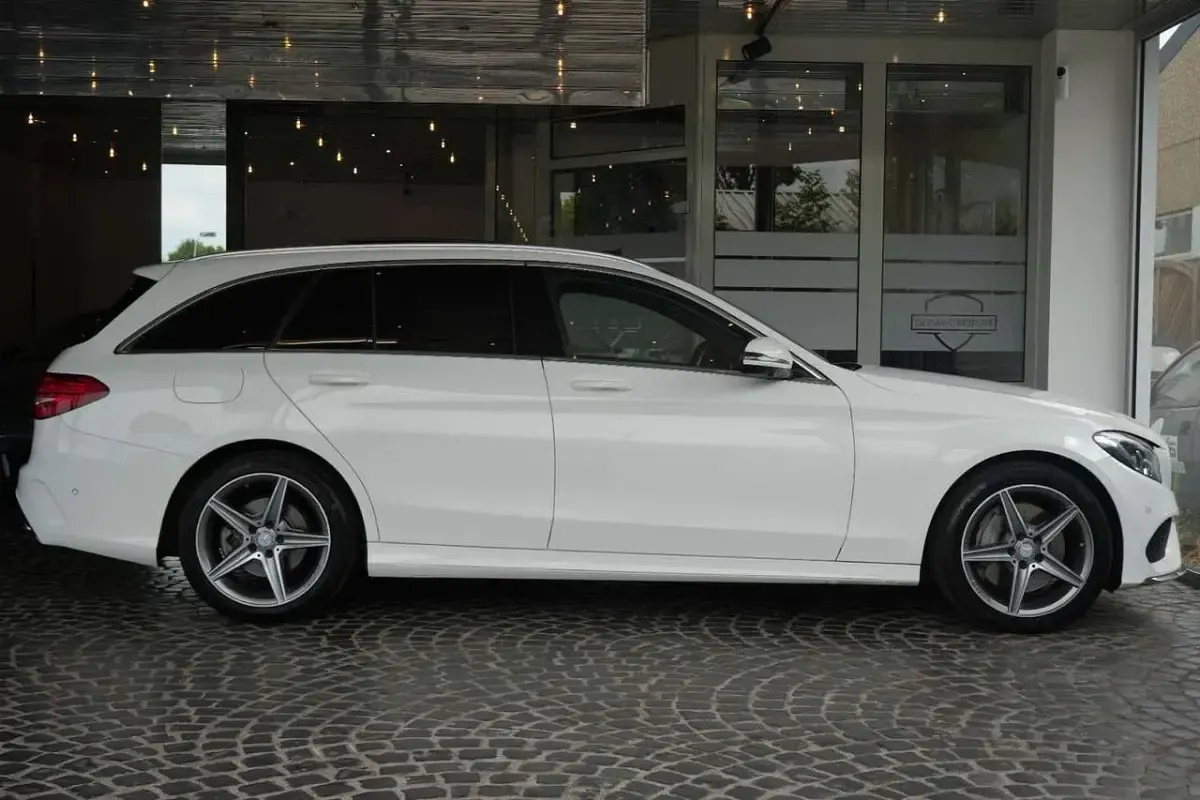 Gebraucht Mercedes C400 AMG line 333 PS (244 kW) 2016 Weiß Limousine