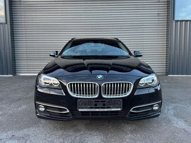 Schwarz Gebraucht 2014 BMW 520 Kombi | 8.777 € (Fairer Preis) - Bild 1/4
