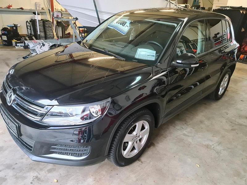 Gebraucht VW Tiguan 122 PS (89 kW) 2014 Schwarz SUV