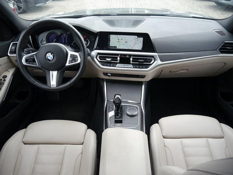 Gebraucht BMW 318 Sport Line 150 PS (110 kW) 2020 Grau Limousine