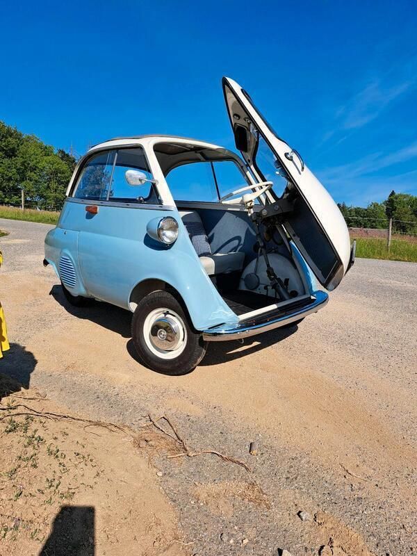 Blau Gebraucht 1962 BMW Isetta Coupé | 22.800 € - Bild 1/4