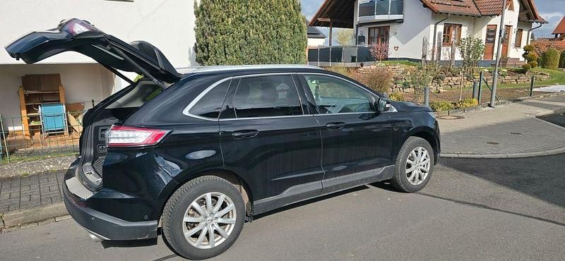 Gebraucht Ford Edge Titanium 209 PS (153 kW) 2017 Schwarz SUV