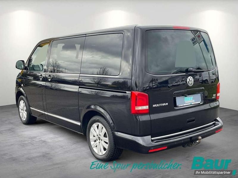 Gebraucht VW Transporter Highline 179 PS (131 kW) 2015 Deep black perleffekt Van
